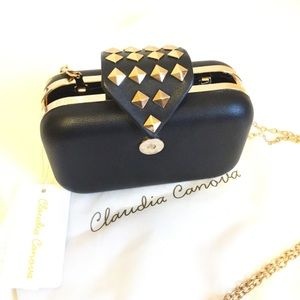 GOLD ROCKSTUDS CLUTCH ❤️